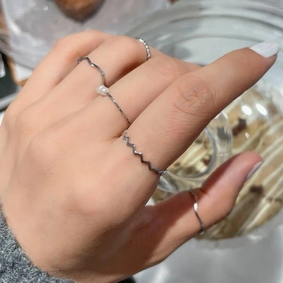 5 pcs Faux Pearl Textured Ring Set Silver Plated - Picture 10 of 13